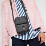 aquele dobrou jeans preto Eastpak bolsas de ombro 484BB246