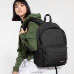 fora do escritório preto Eastpak mochilas 484BB103