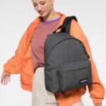 pak'r acolchoado jeans preto Eastpak mochilas 484BB100
