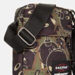único centenas de camuflagem Eastpak bolsas de ombro 484BB253 - Image 3