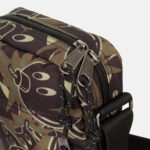 único centenas de camuflagem Eastpak bolsas de ombro 484BB253 - Image 6